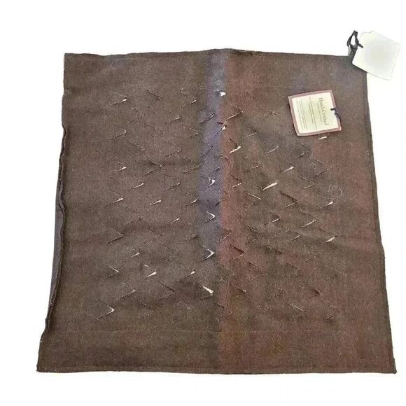 Leila's Linens New York Handcrafted Dark Brown Wool Felt Sharkstooth 18 Pillo - Picture 1 of 10